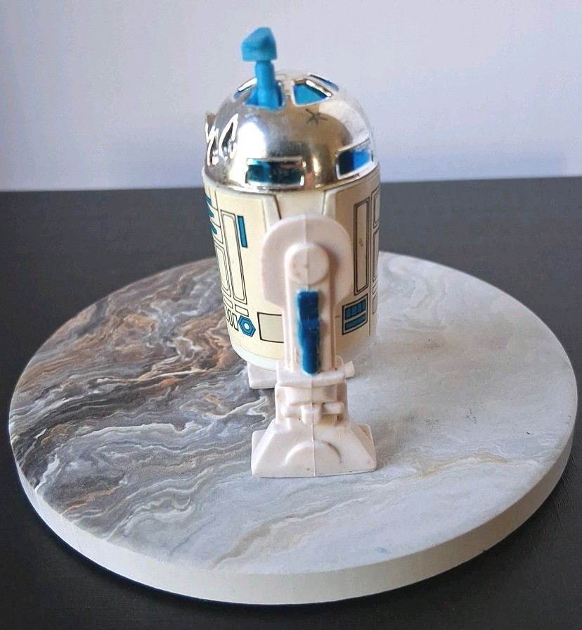 R2-D2 (Artoo-Detoo) (with Sensorscope) sold