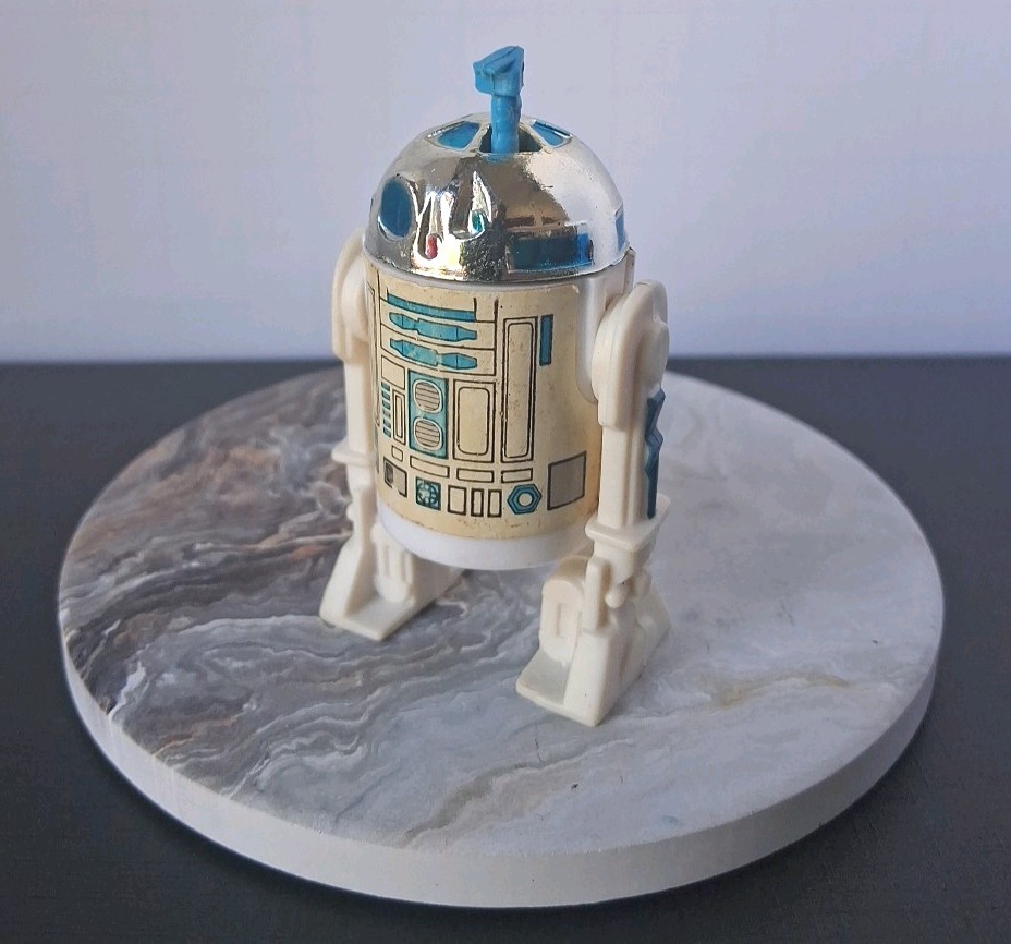 R2-D2 (Artoo-Detoo) (with Sensorscope) sold