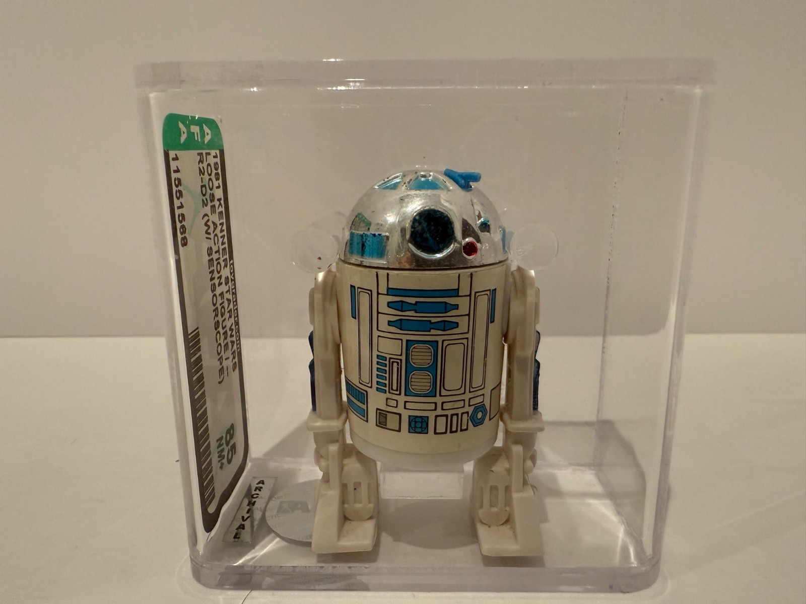 R2-D2 (Artoo-Detoo) (with Sensorscope) sold