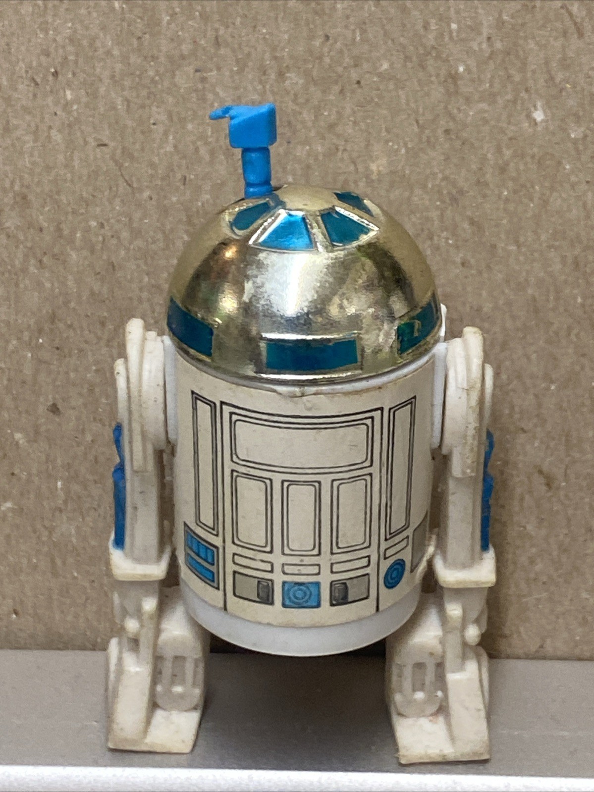 R2-D2 (Artoo-Detoo) (with Sensorscope) sold