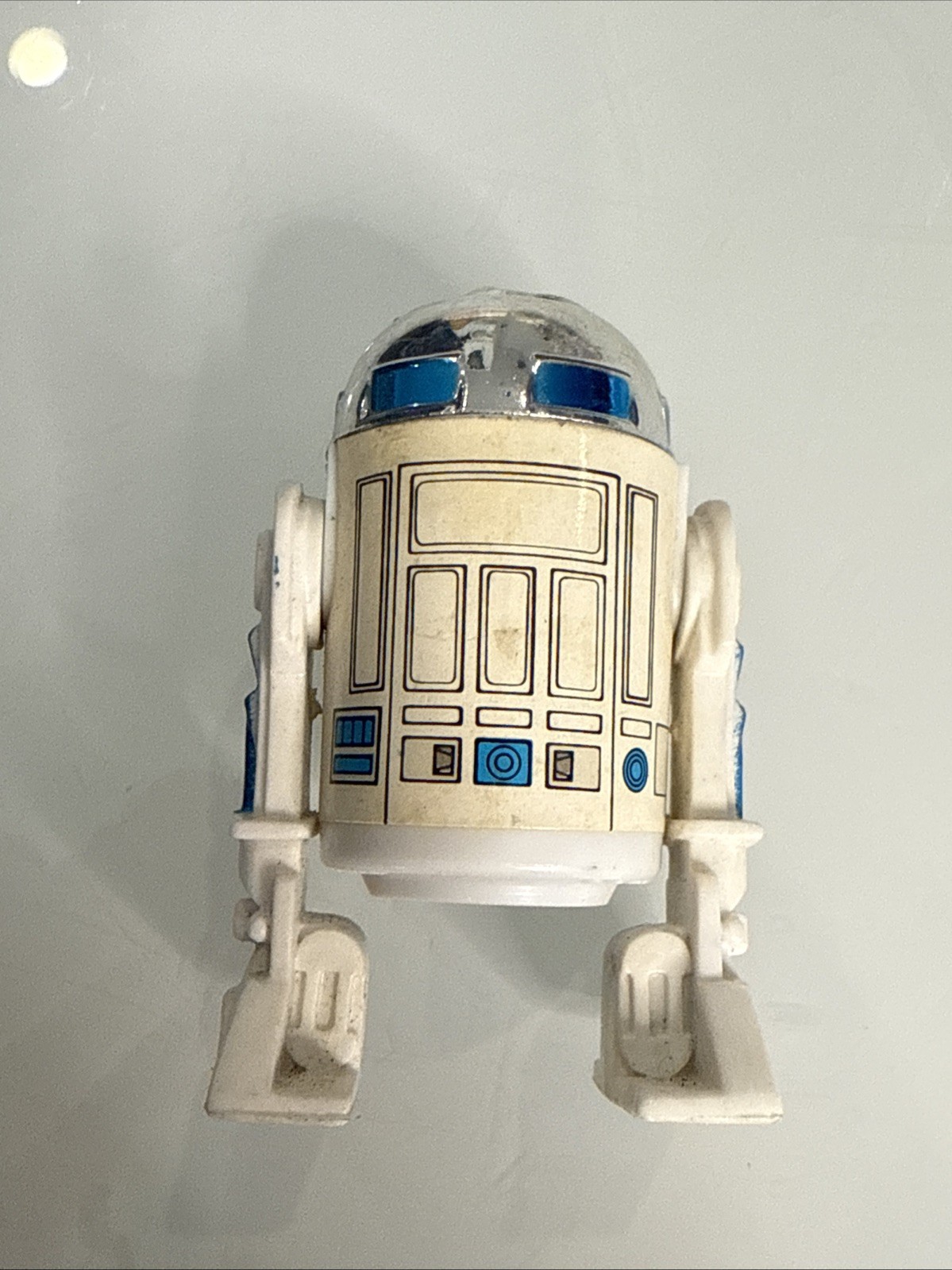 R2-D2 (Artoo-Detoo) (with Sensorscope) sold
