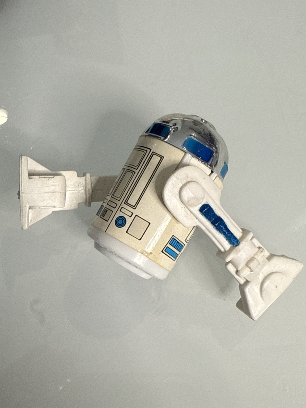 R2-D2 (Artoo-Detoo) (with Sensorscope) sold