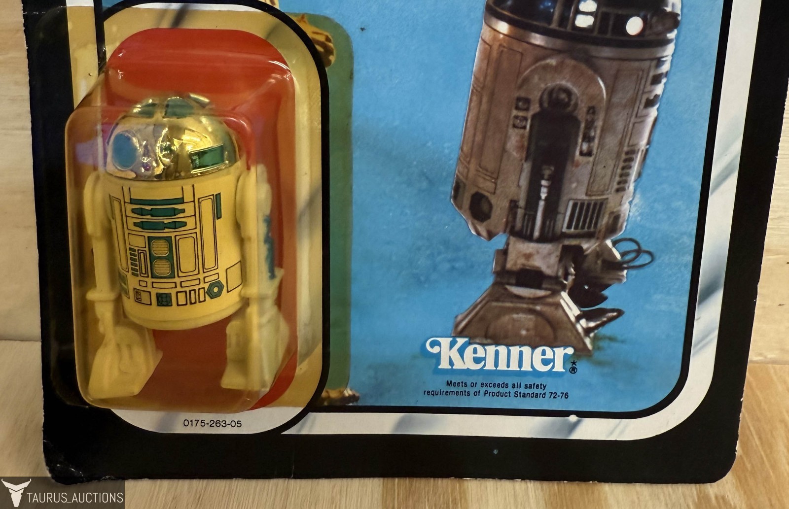 R2-D2 (Artoo-Detoo) (with Sensorscope) sold