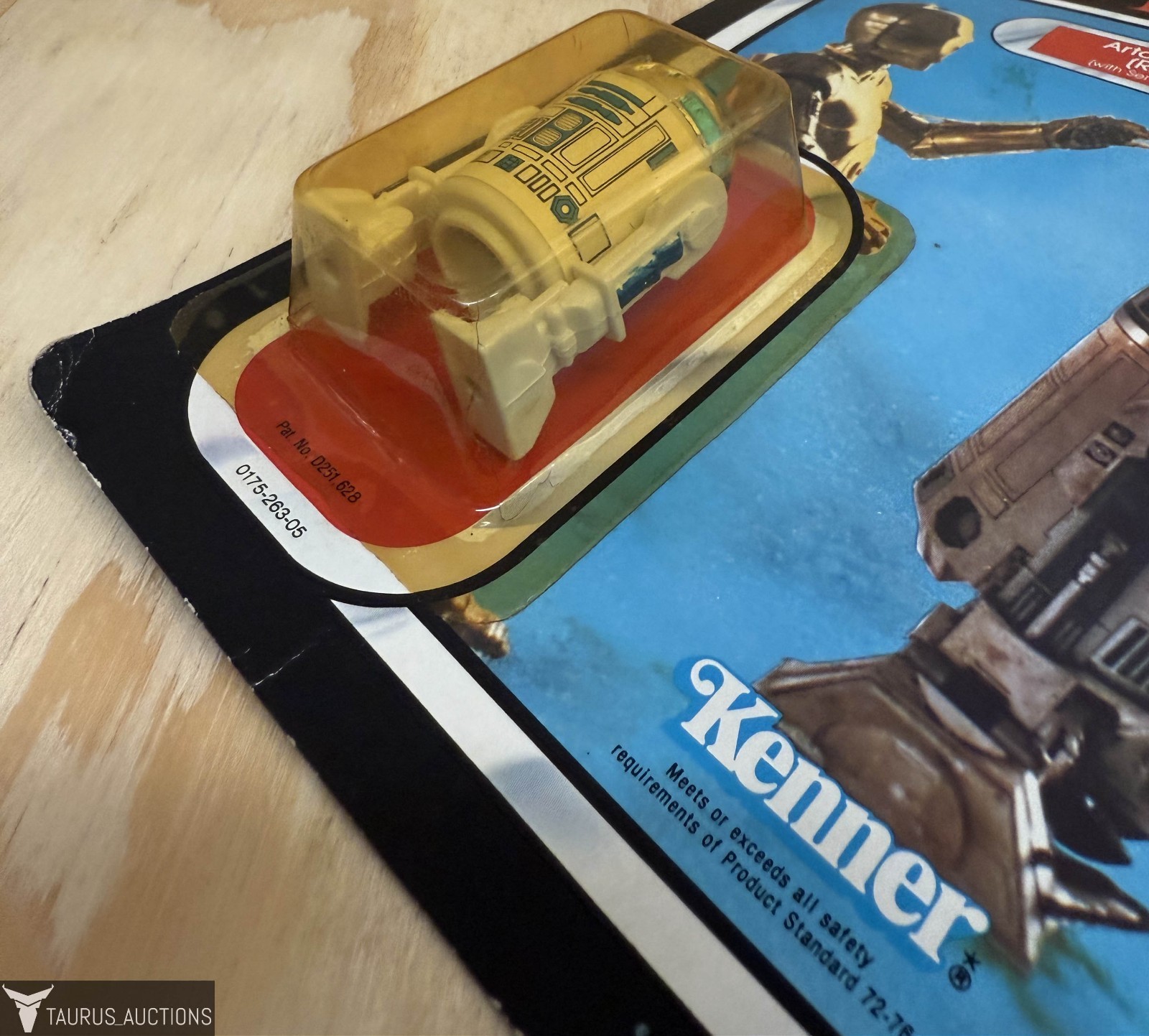 R2-D2 (Artoo-Detoo) (with Sensorscope) sold