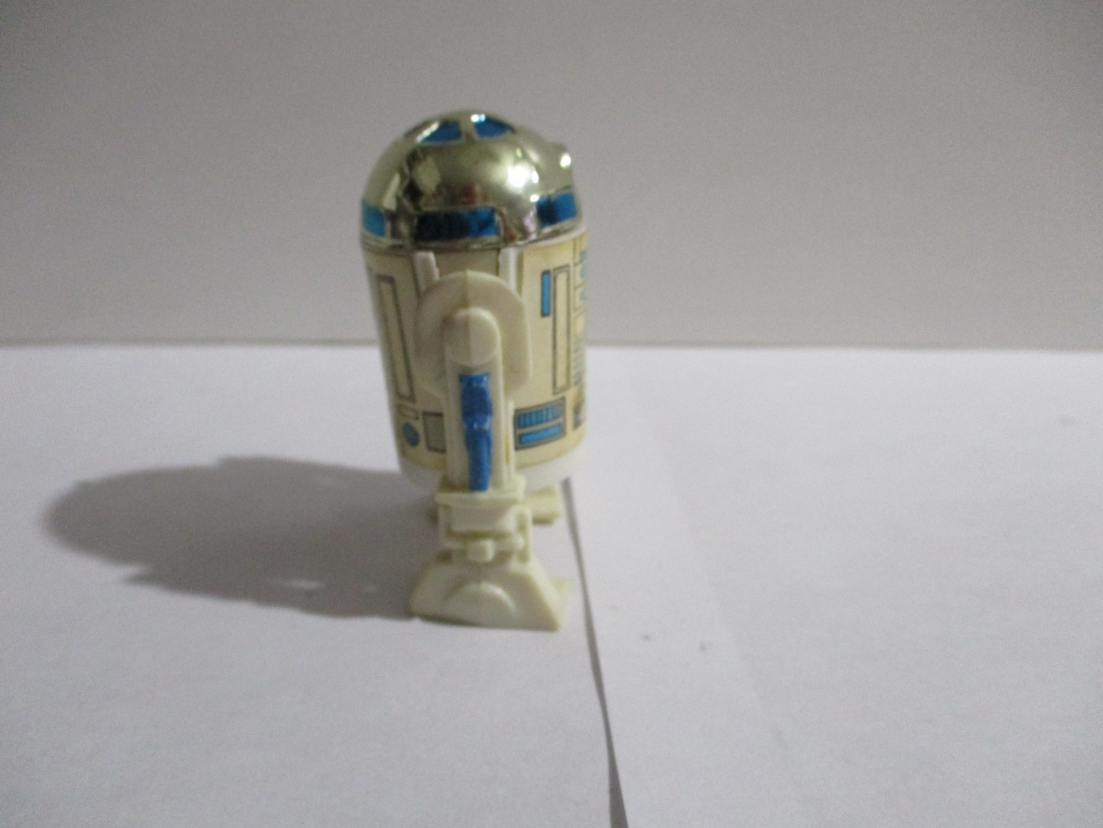 R2-D2 (Artoo-Detoo) (with Sensorscope) sold