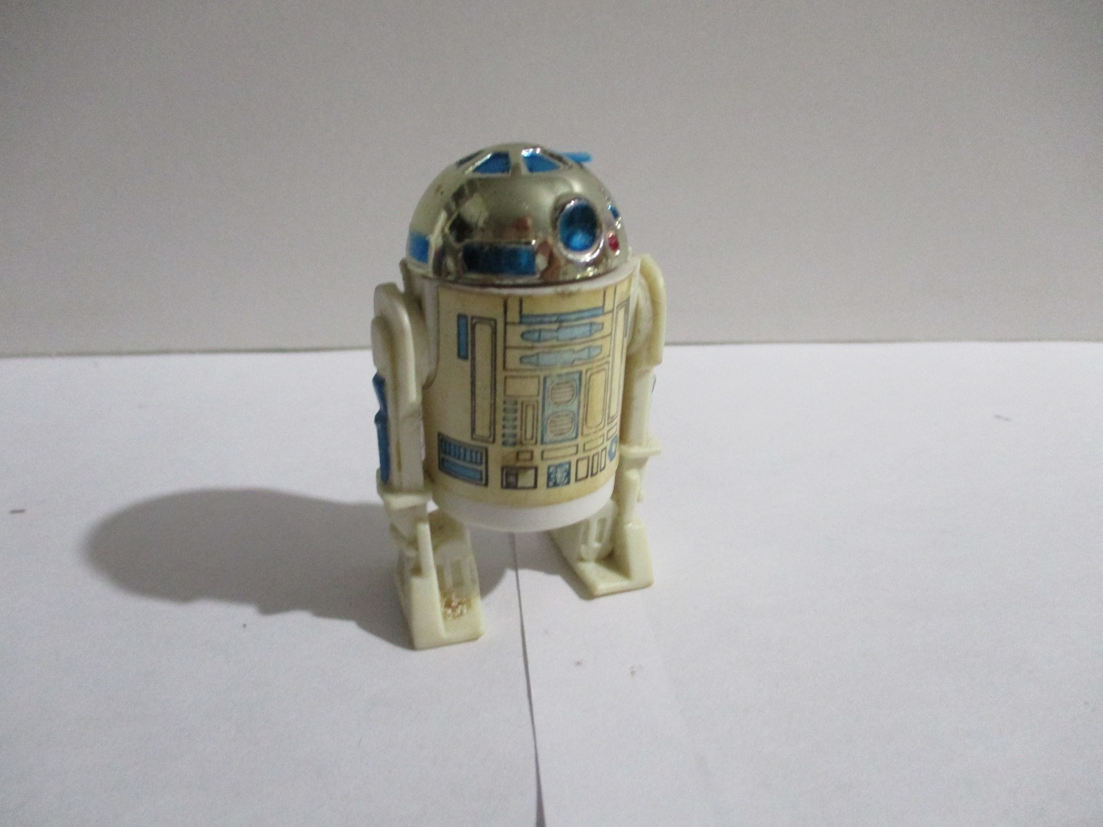 R2-D2 (Artoo-Detoo) (with Sensorscope) sold