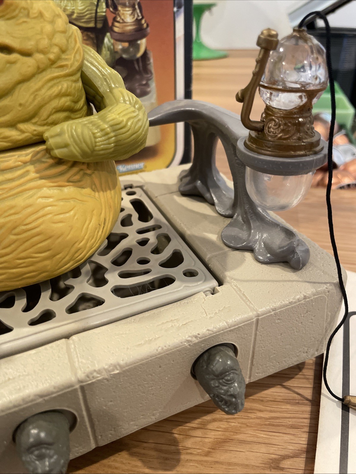 Jabba the Hutt Action Playset sold