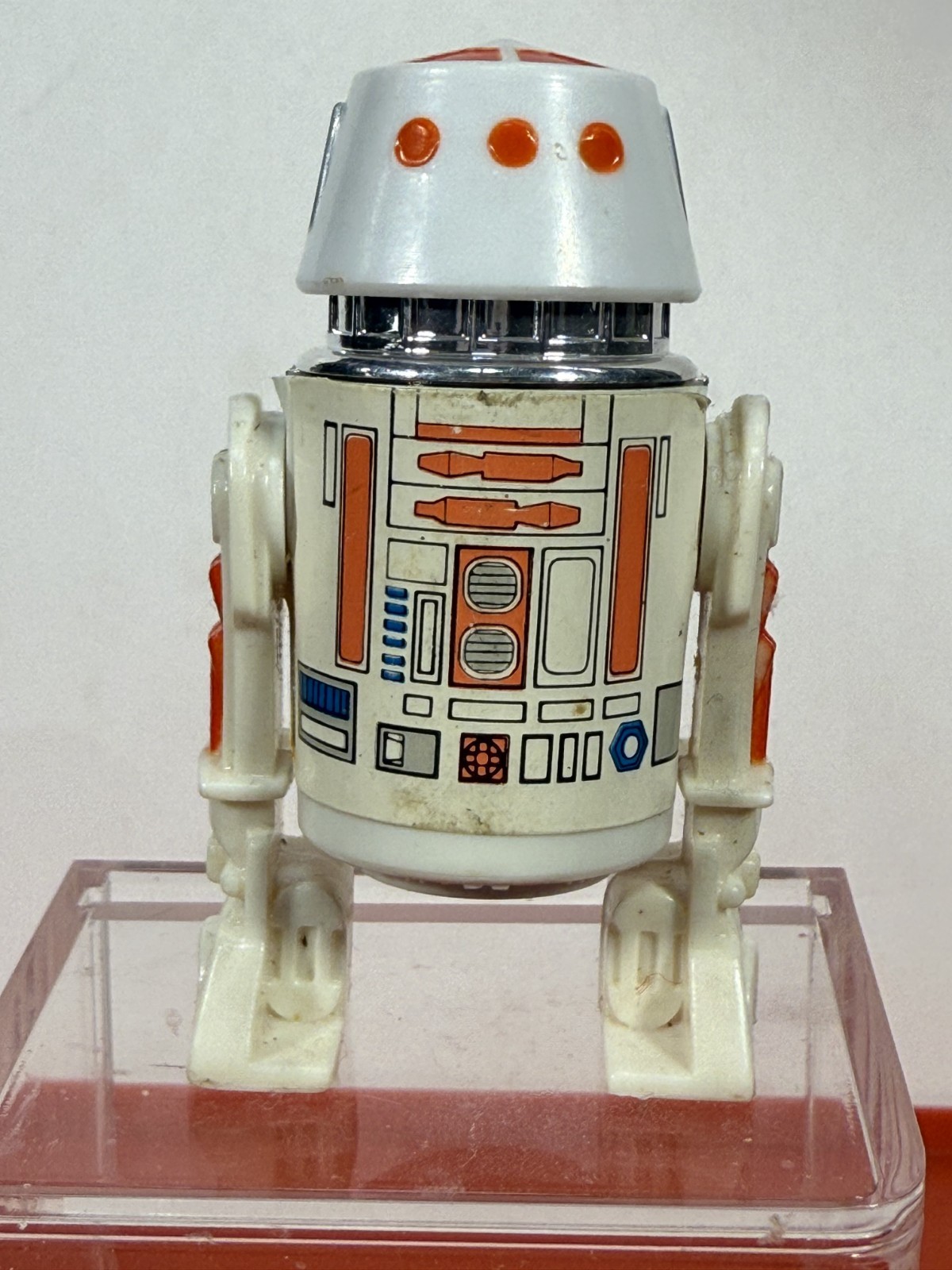 R5-D4 (Arfive-Defour) sold