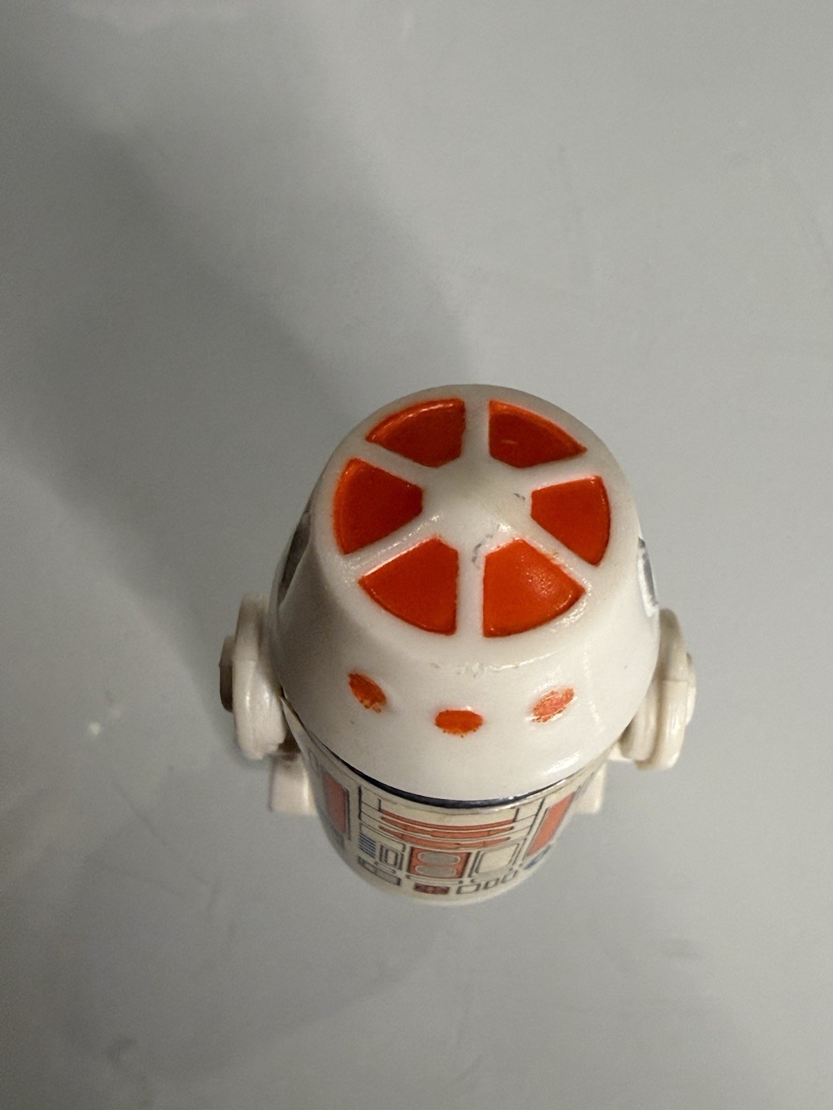 R5-D4 (Arfive-Defour) sold