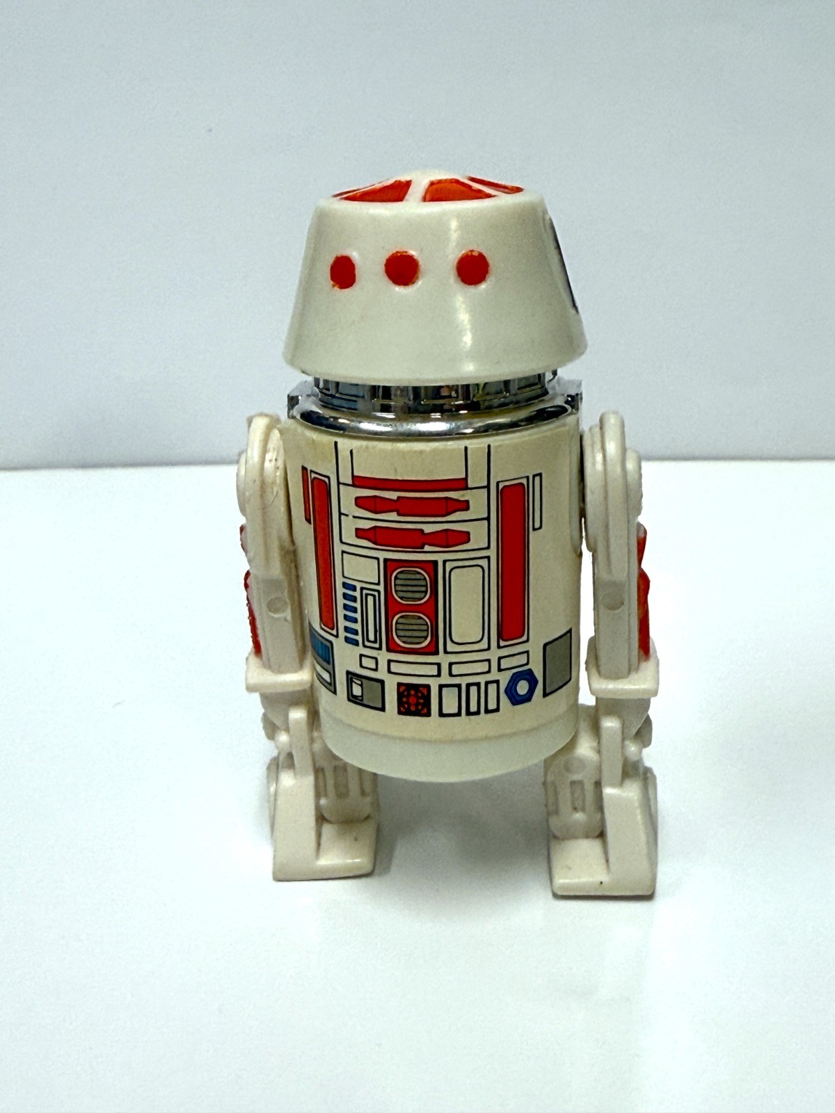 R5-D4 (Arfive-Defour) sold