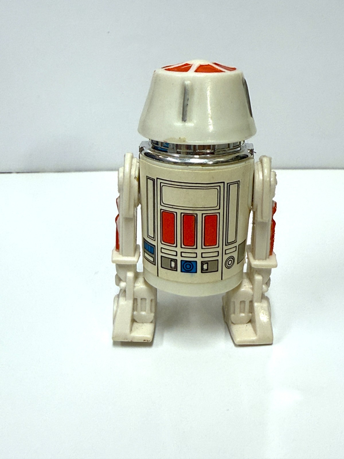 R5-D4 (Arfive-Defour) sold