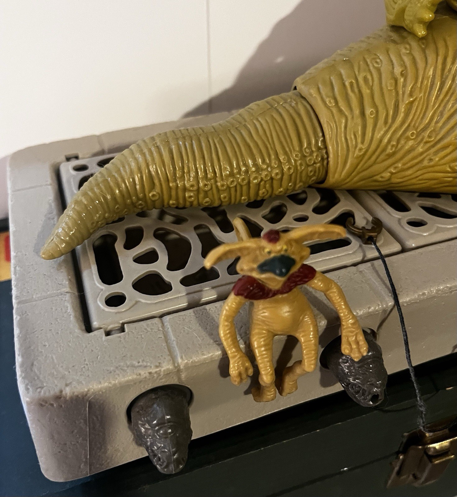 Jabba the Hutt Action Playset sold