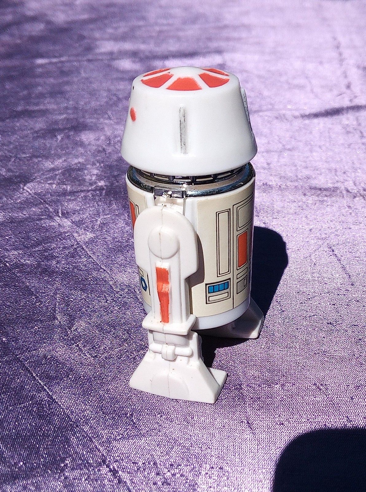 R5-D4 (Arfive-Defour) sold