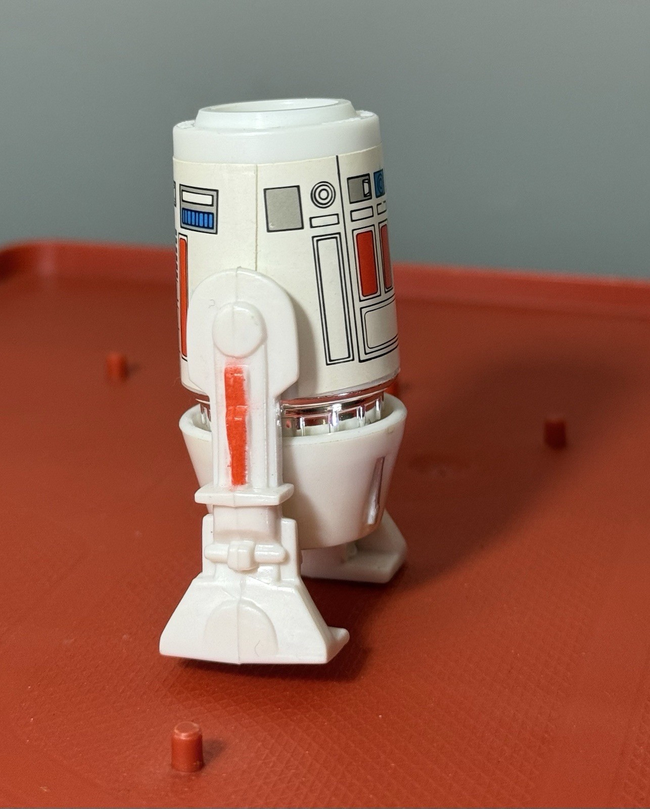 R5-D4 (Arfive-Defour) sold