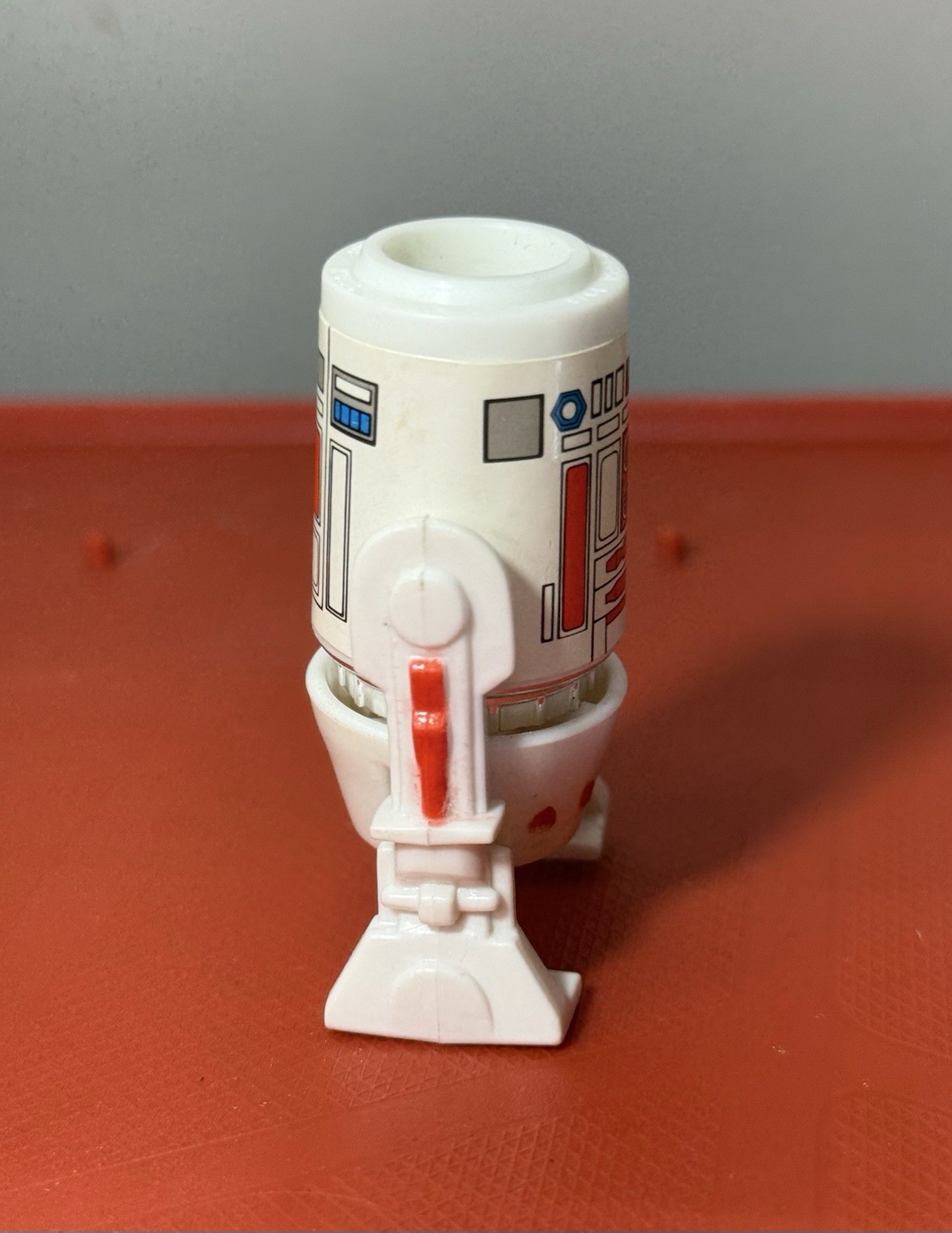 R5-D4 (Arfive-Defour) sold