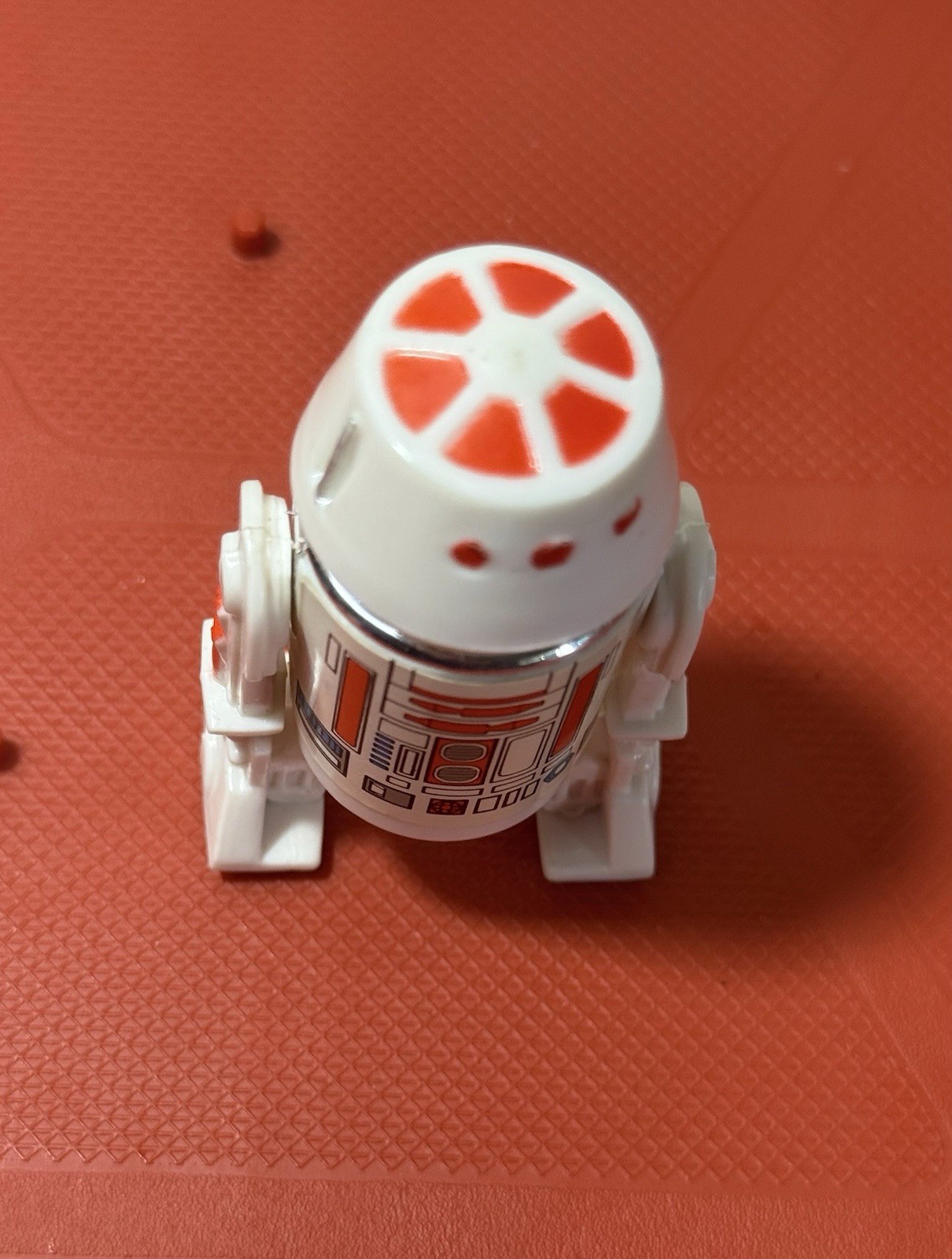 R5-D4 (Arfive-Defour) sold
