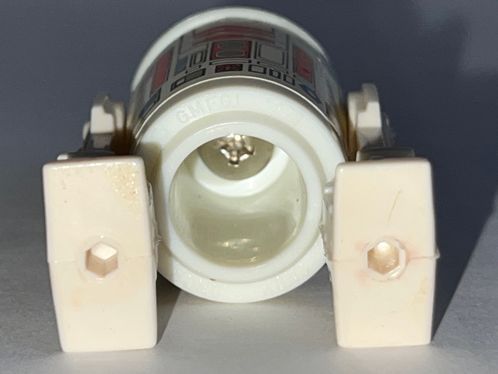 R5-D4 (Arfive-Defour) sold