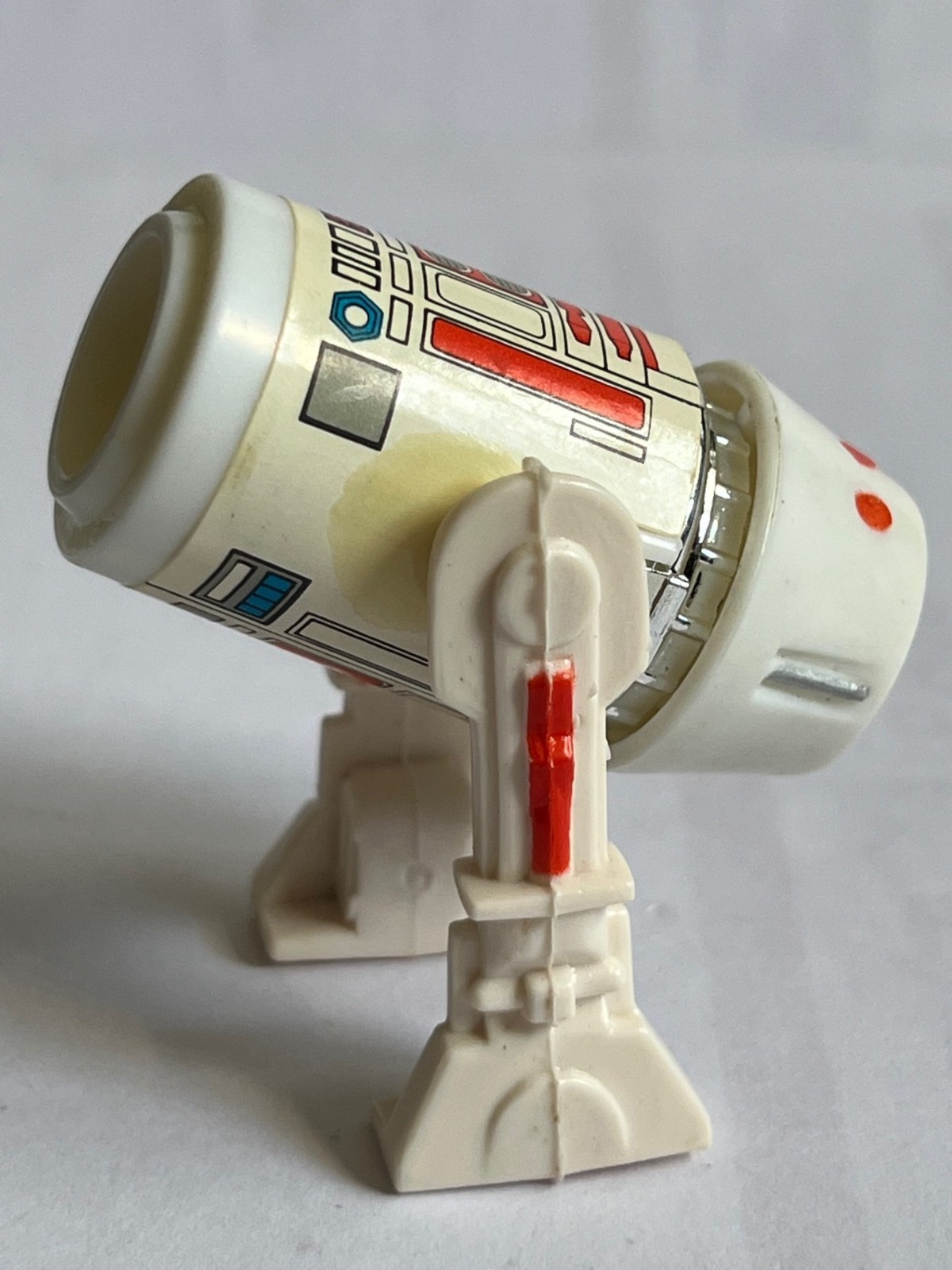 R5-D4 (Arfive-Defour) sold