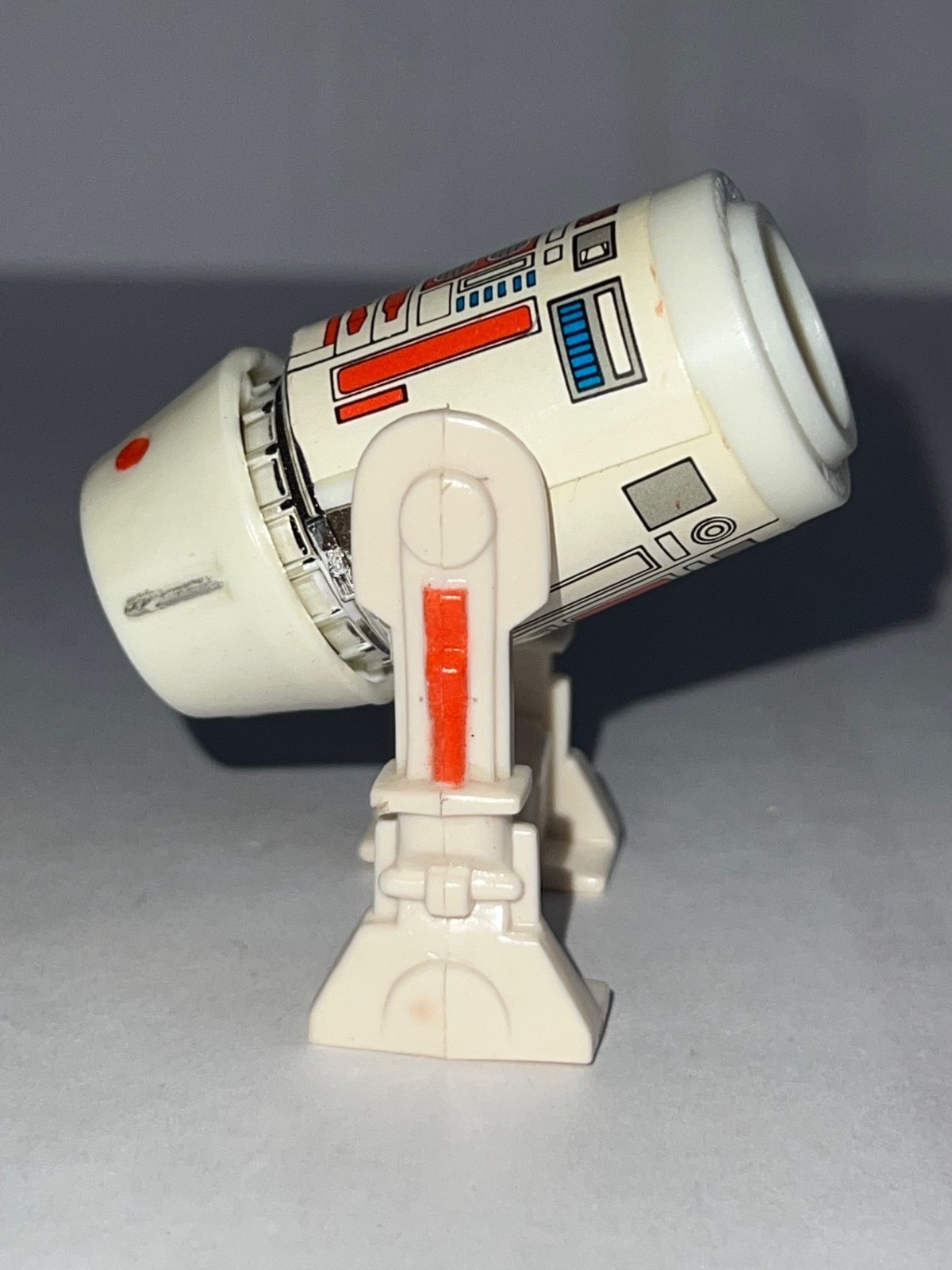 R5-D4 (Arfive-Defour) sold