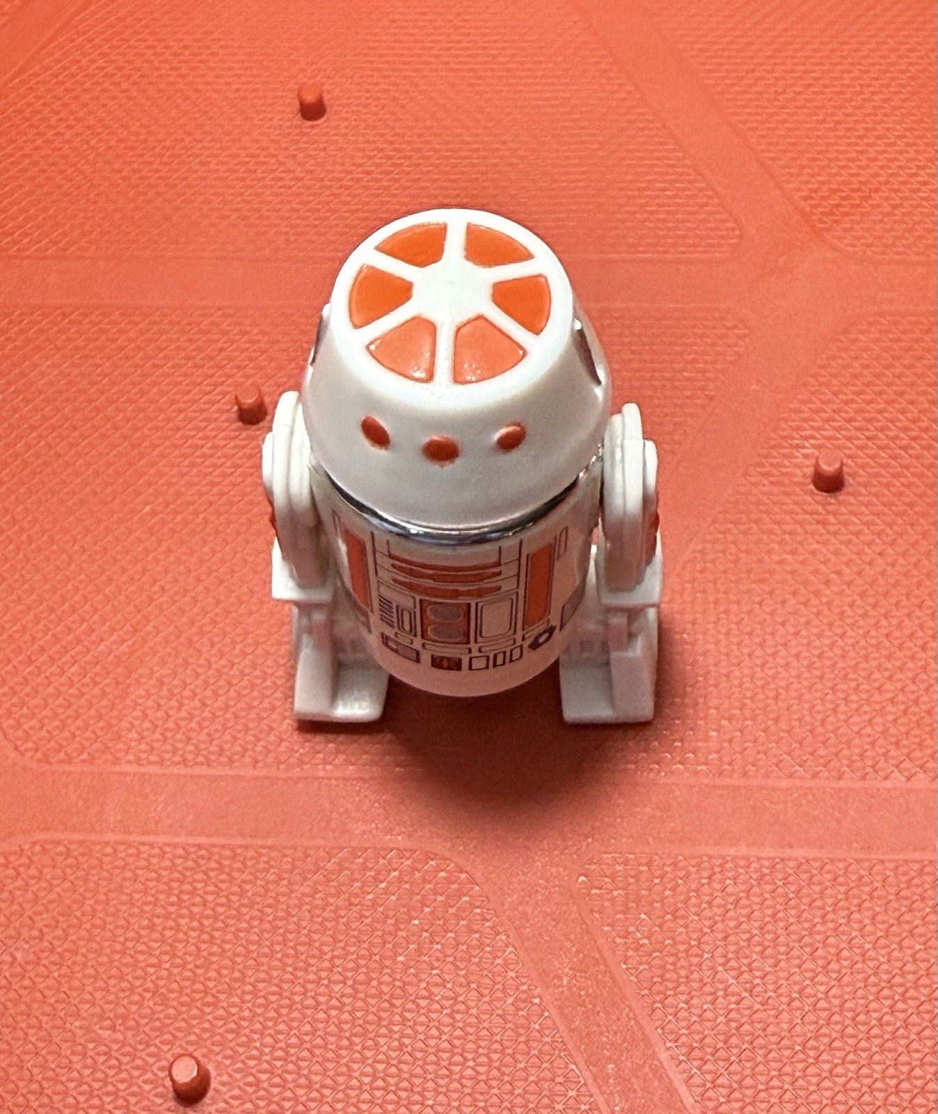 R5-D4 (Arfive-Defour) sold