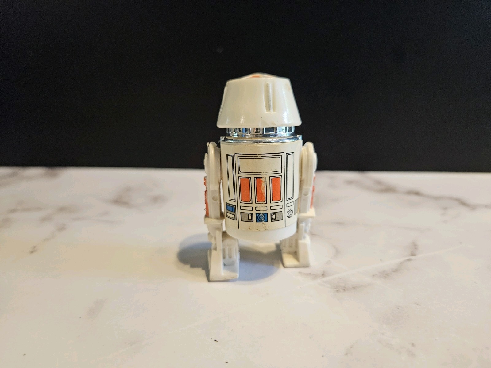 R5-D4 (Arfive-Defour) sold