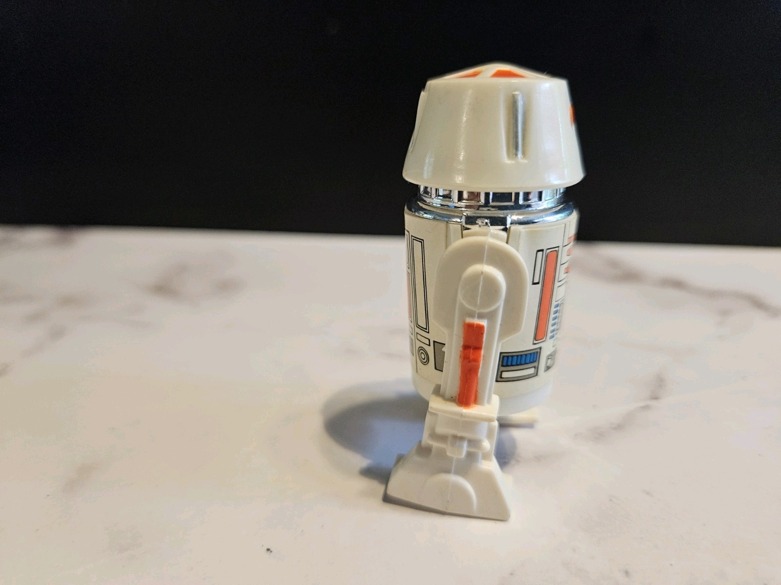 R5-D4 (Arfive-Defour) sold