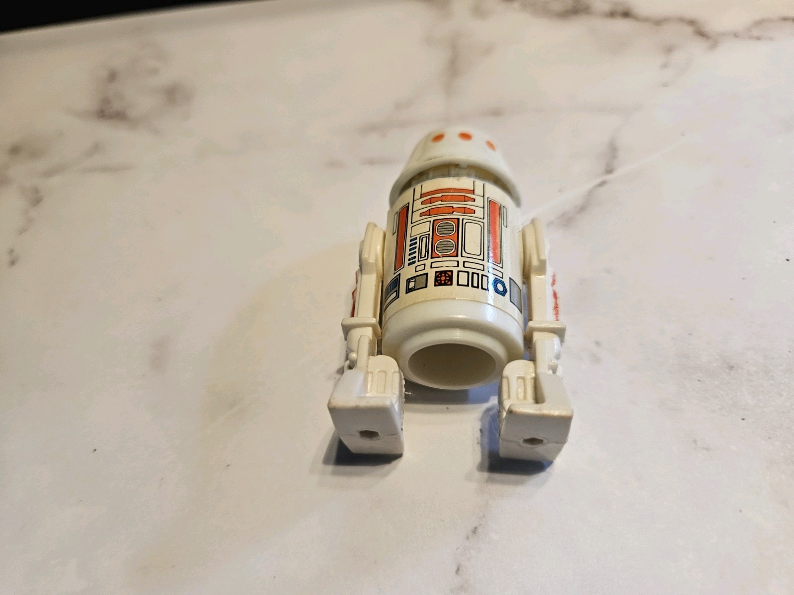 R5-D4 (Arfive-Defour) sold