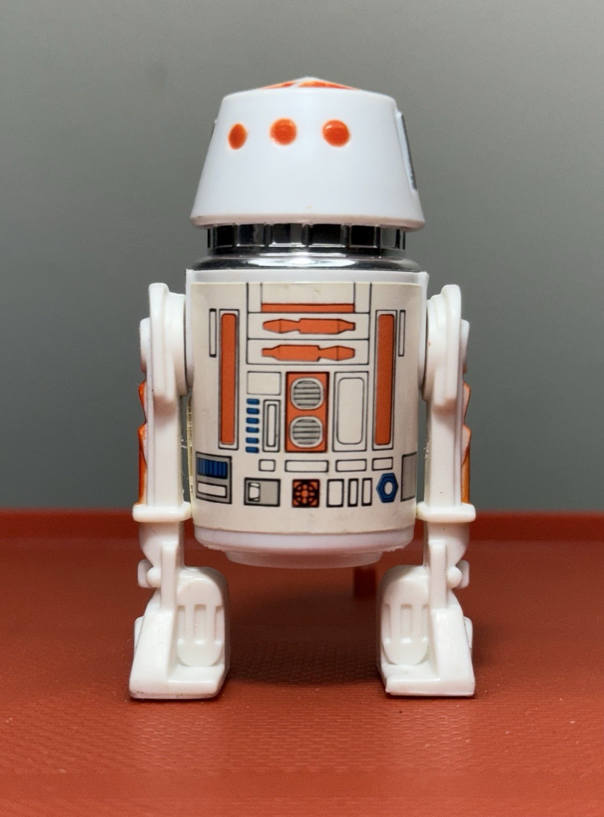 R5-D4 (Arfive-Defour) sold