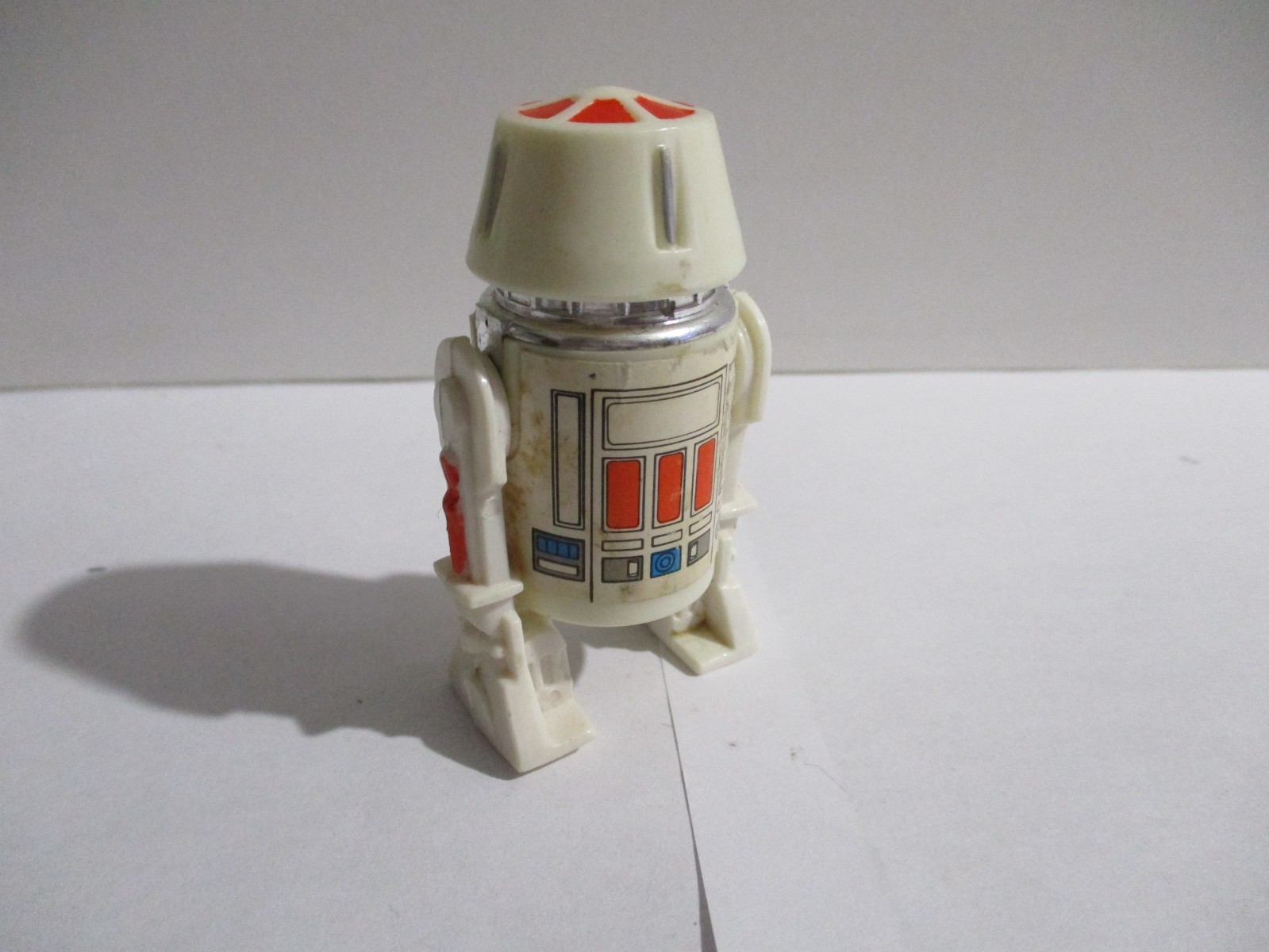 R5-D4 (Arfive-Defour) sold