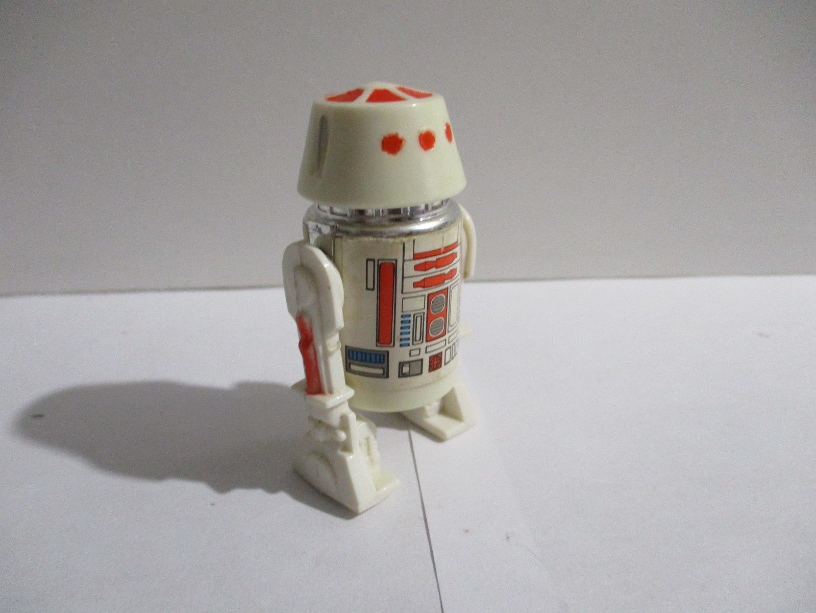 R5-D4 (Arfive-Defour) sold