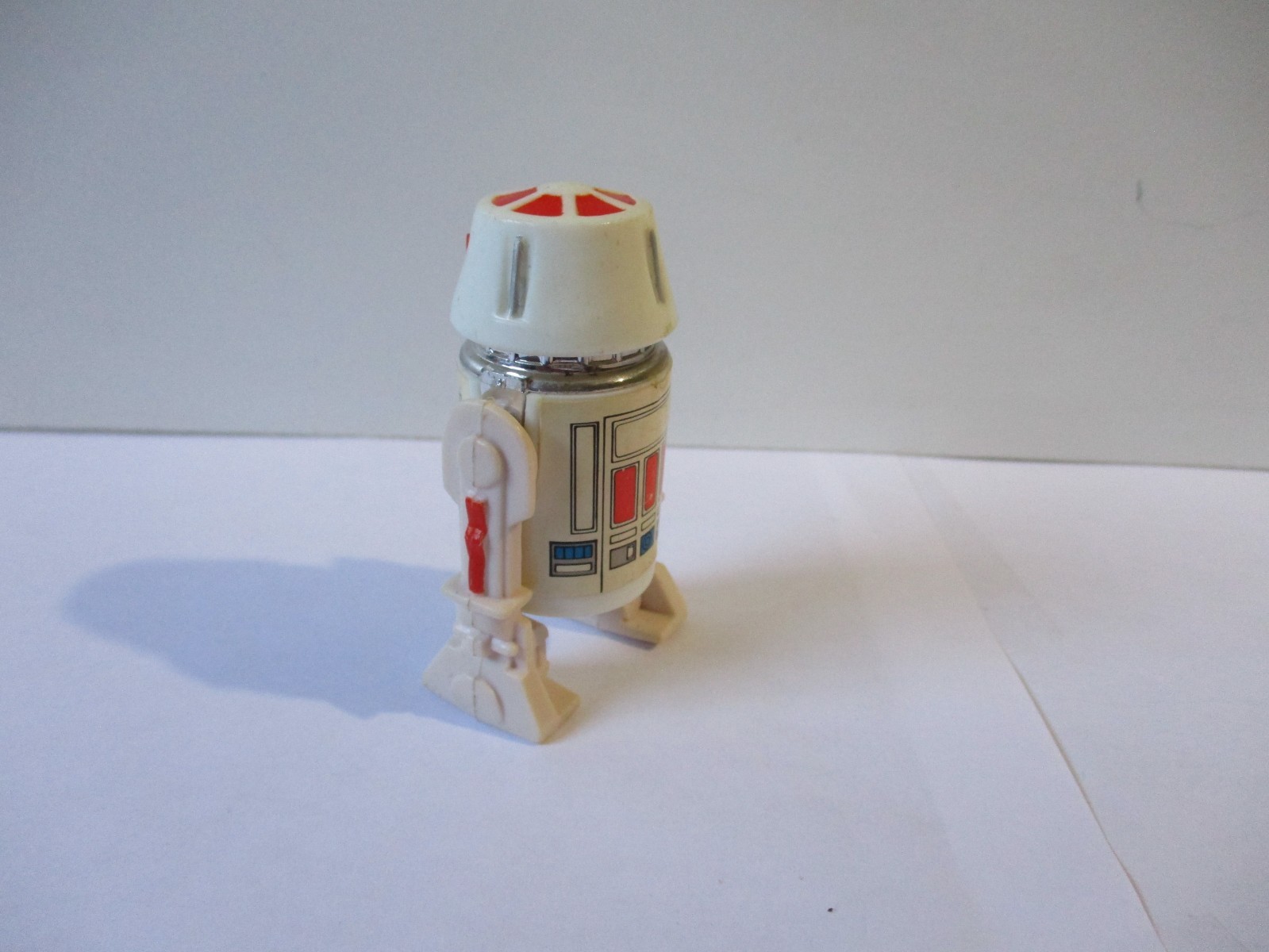 R5-D4 (Arfive-Defour) sold