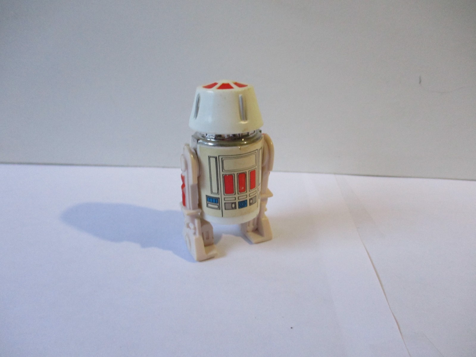 R5-D4 (Arfive-Defour) sold