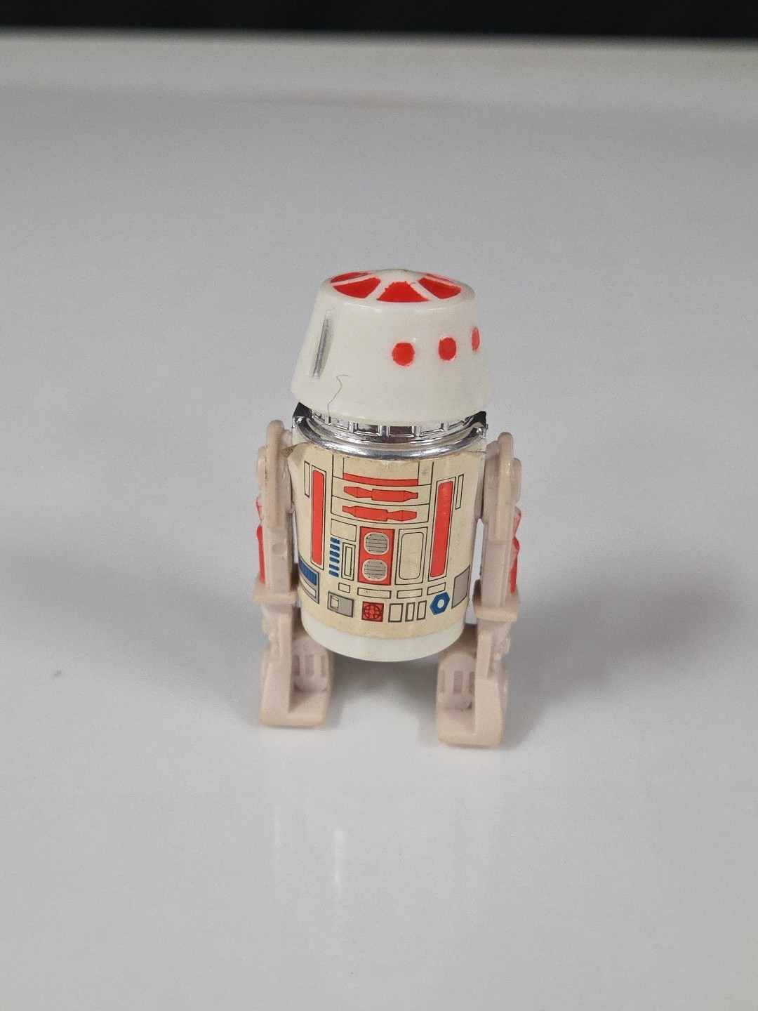 R5-D4 (Arfive-Defour) sold