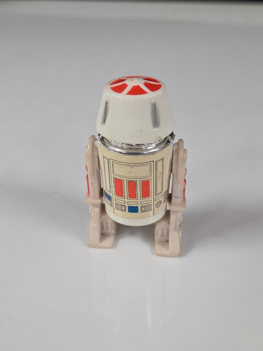 R5-D4 (Arfive-Defour) sold