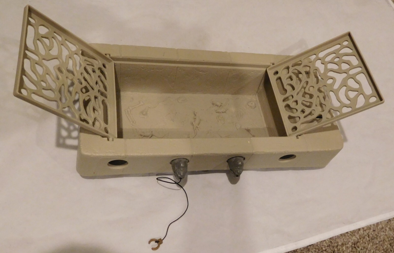 Jabba the Hutt Action Playset sold