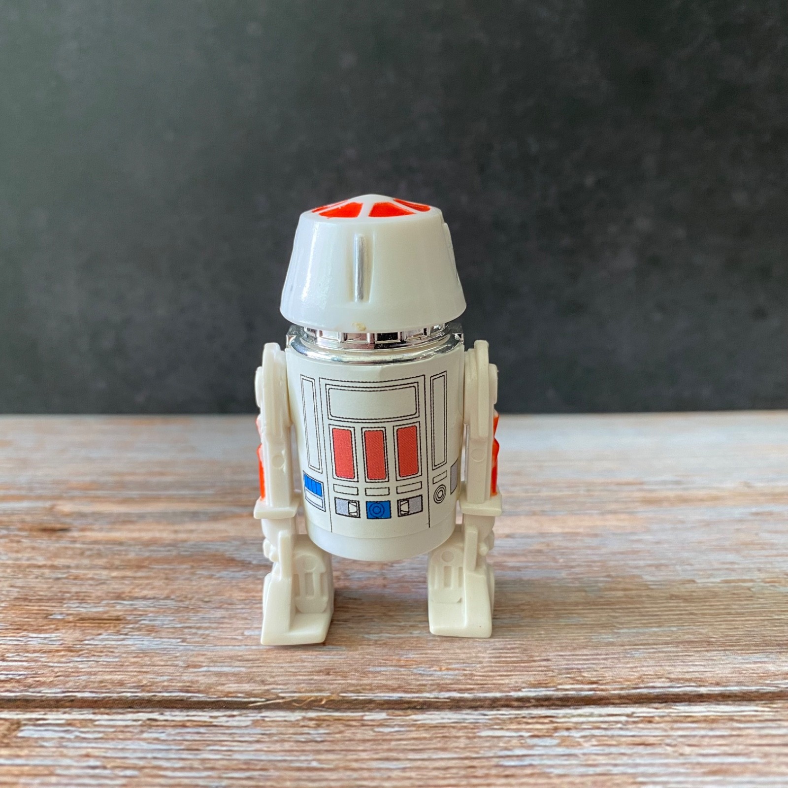 R5-D4 (Arfive-Defour) sold