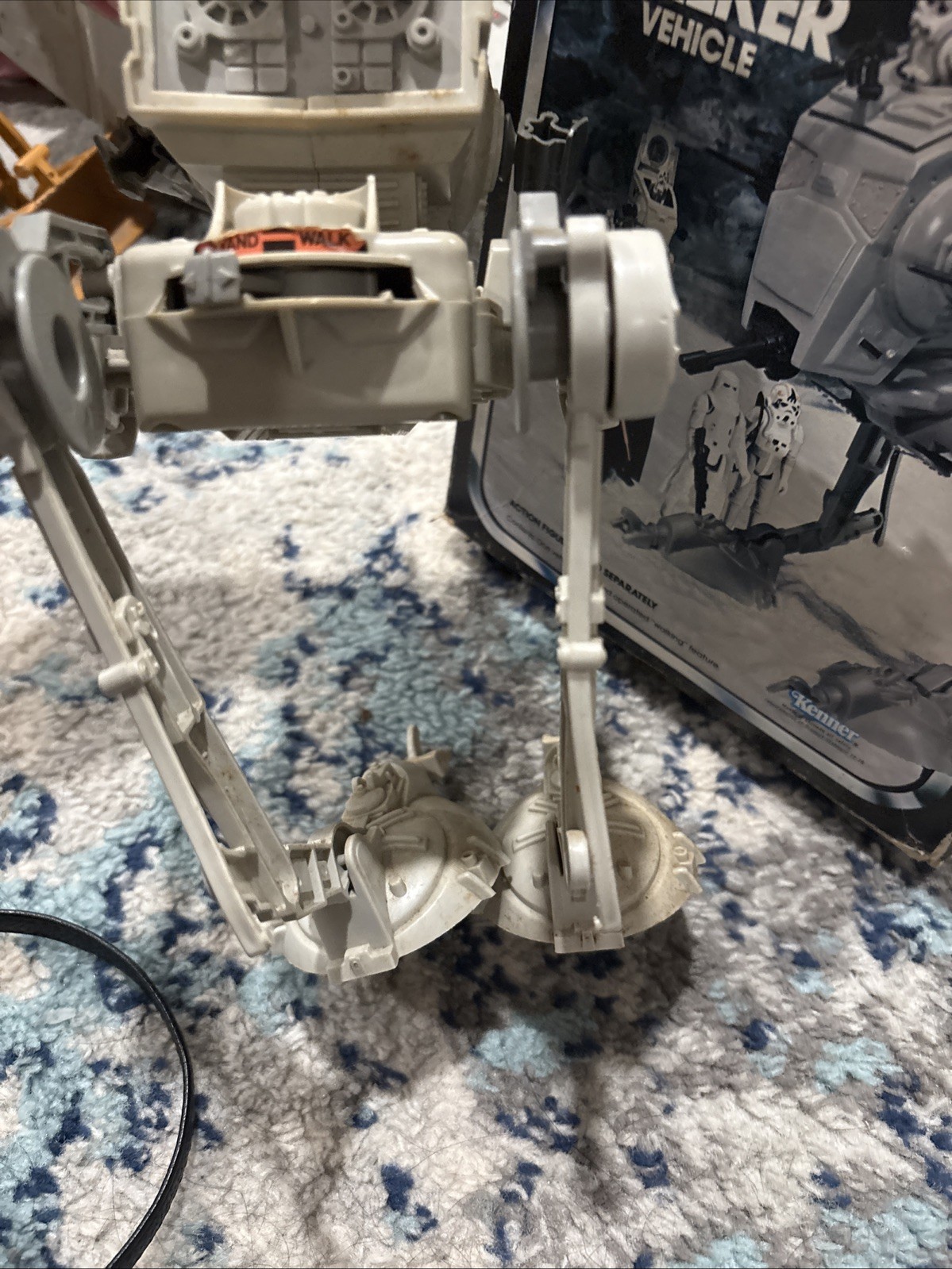 Scout Walker (AT-ST) sold
