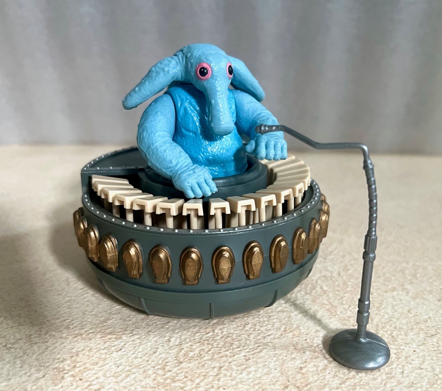 Sy Snootles & The Rebo Band sold