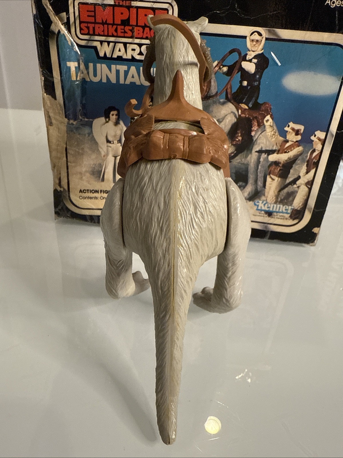 Tauntaun (closed belly) sold