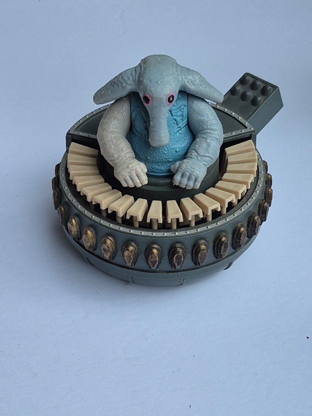Max Rebo sold