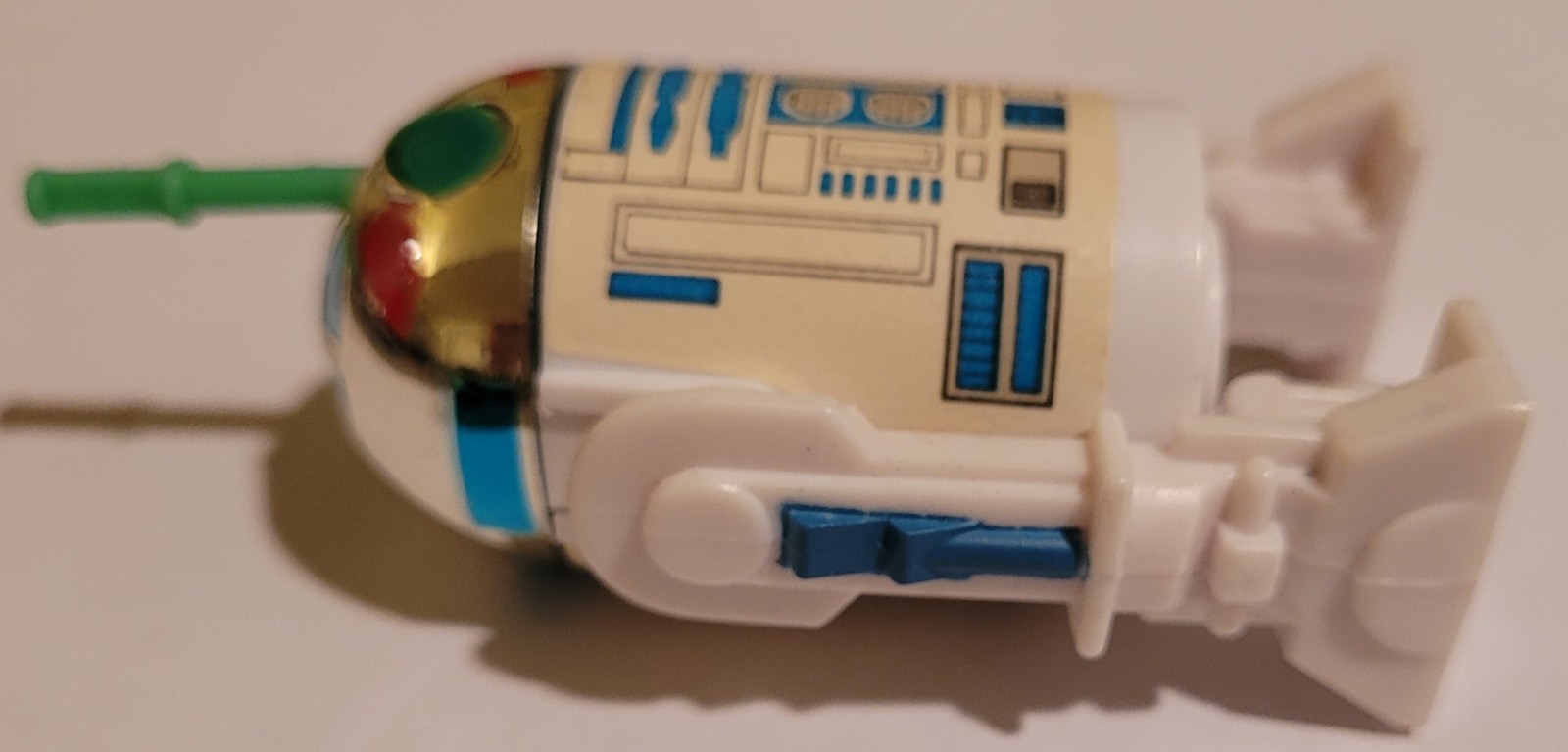 R2-D2 (Artoo-Detoo) with pop-up Lightsaber sold