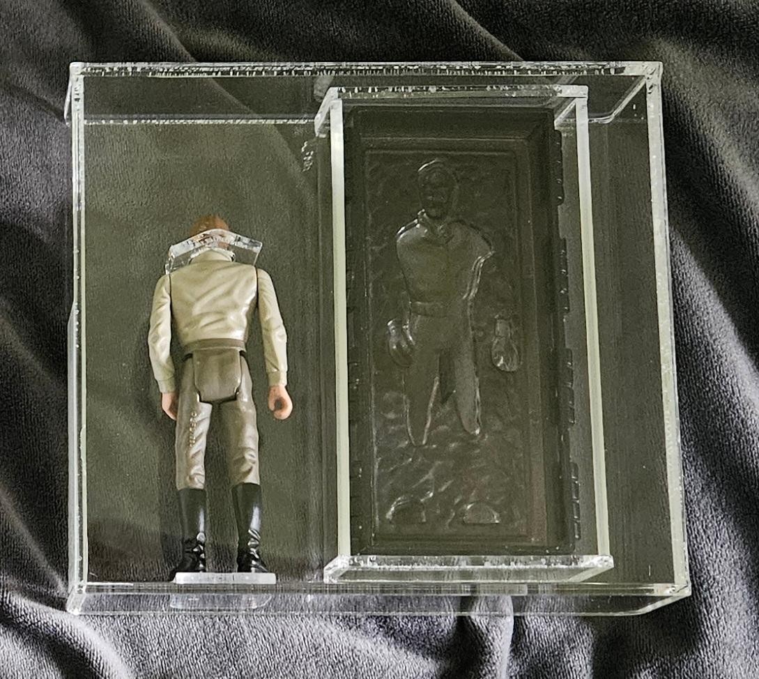 Han Solo (In Carbonite Chamber) sold