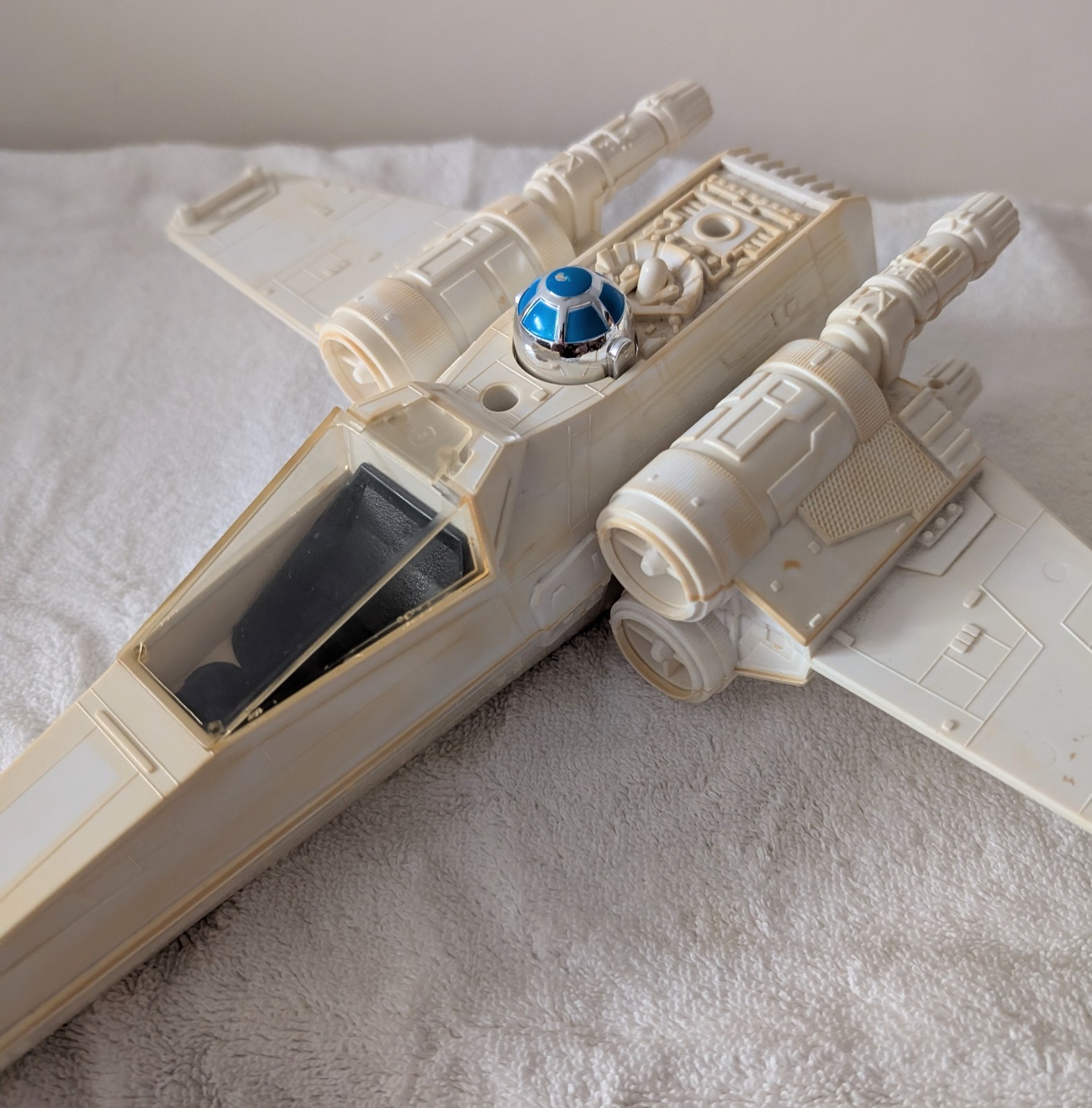 X-Wing Fighter (Battle Damaged) sold