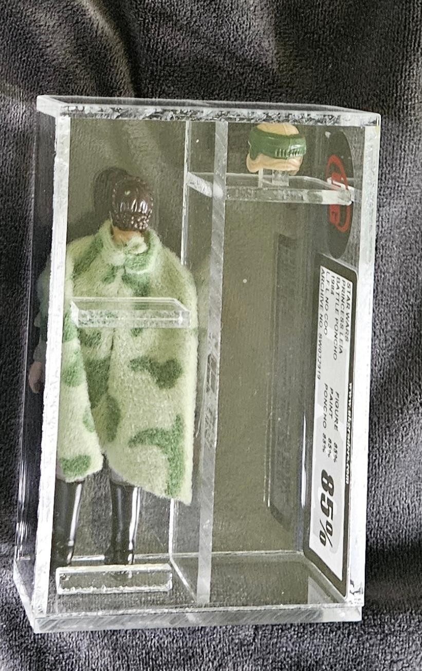 Princess Leia Organa (In Combat Poncho) sold