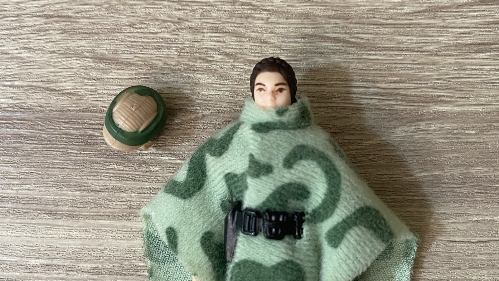 Princess Leia Organa (In Combat Poncho) sold