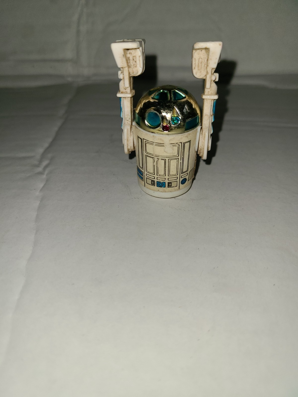 R2-D2 (Artoo-Detoo) sold