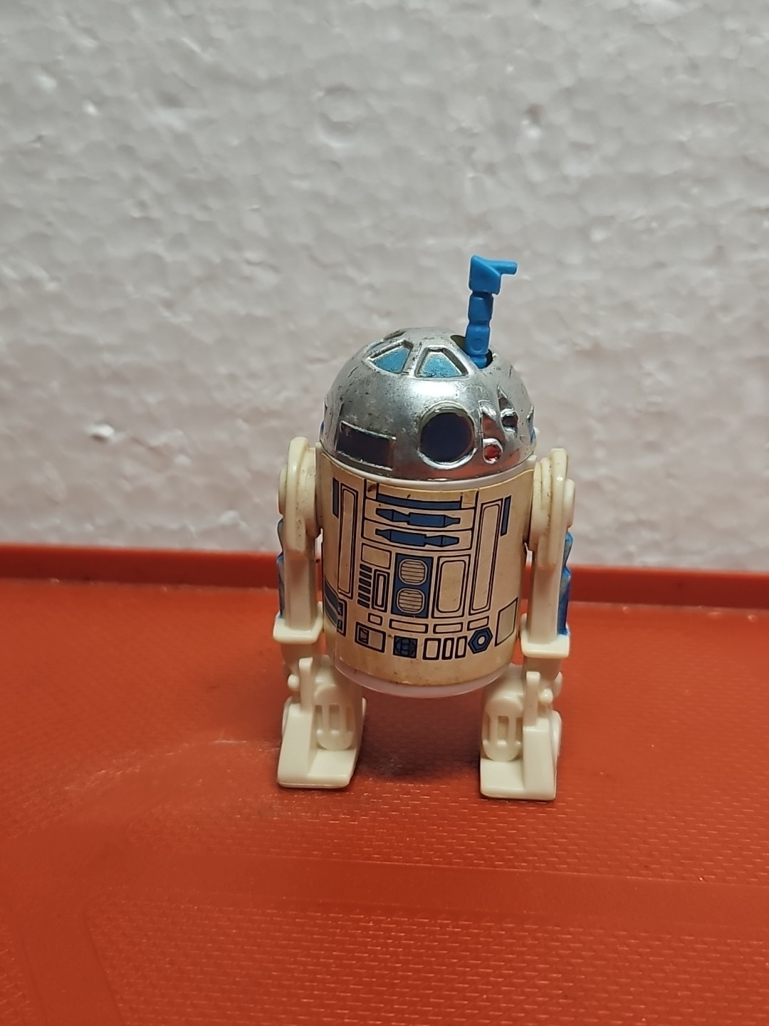R2-D2 (Artoo-Detoo) (with Sensorscope) sold