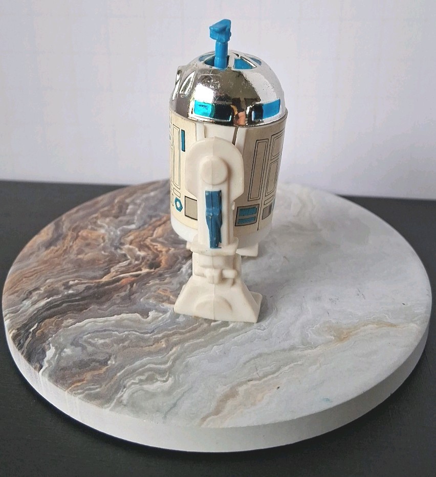 R2-D2 (Artoo-Detoo) (with Sensorscope) sold