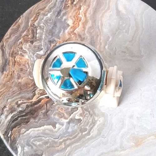 R2-D2 (Artoo-Detoo) (with Sensorscope) sold