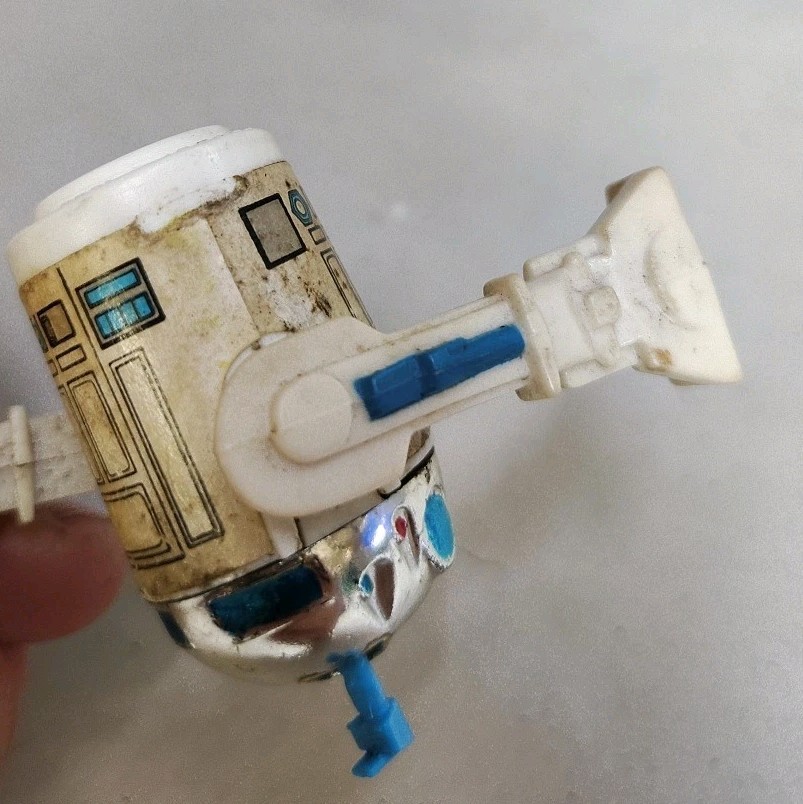 R2-D2 (Artoo-Detoo) (with Sensorscope) sold